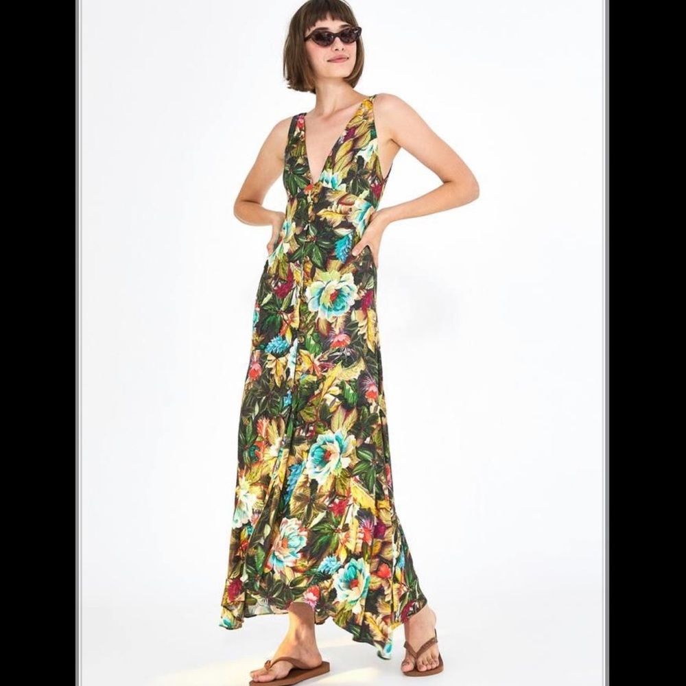 FARM RIO Garden Dreams V-neck Maxi dress